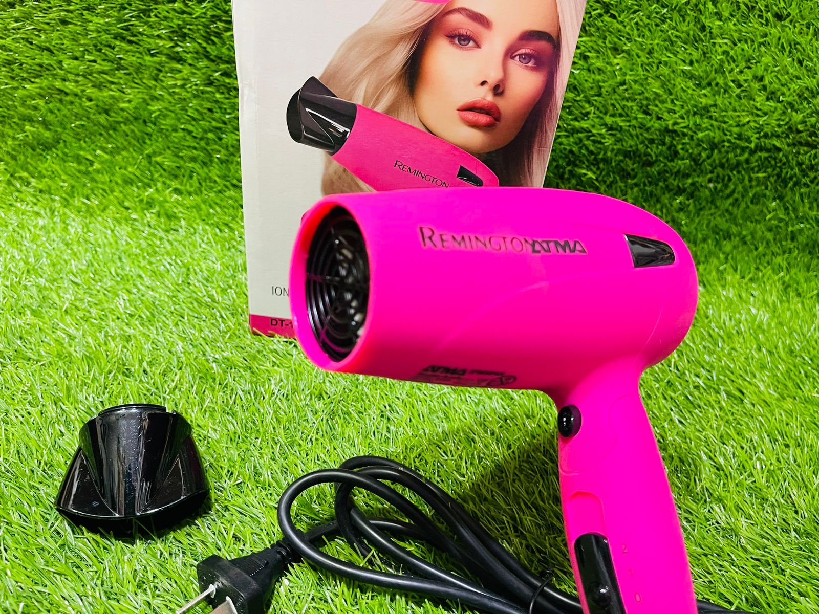DT - 1700 Remington Styler Active Frizz Control Powerful Hair Dryer